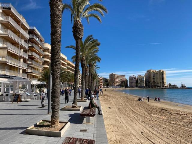 Amazing 2-Bedrooms Apartment With Pool Torrevieja Center Exteriér fotografie