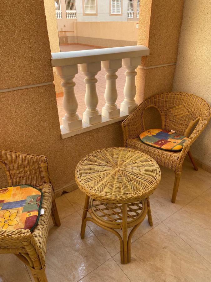 Amazing 2-Bedrooms Apartment With Pool Torrevieja Center Exteriér fotografie