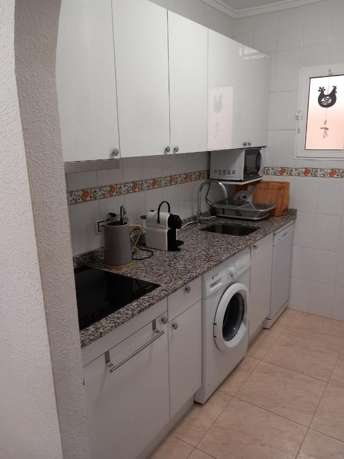Amazing 2-Bedrooms Apartment With Pool Torrevieja Center Exteriér fotografie
